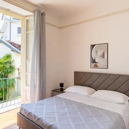 Prestige Lakeview Historic Center Appartement Stresa